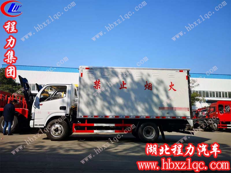 爆破器材運(yùn)輸車(chē)多少錢(qián) 爆破器材運(yùn)輸車(chē)多少錢(qián)